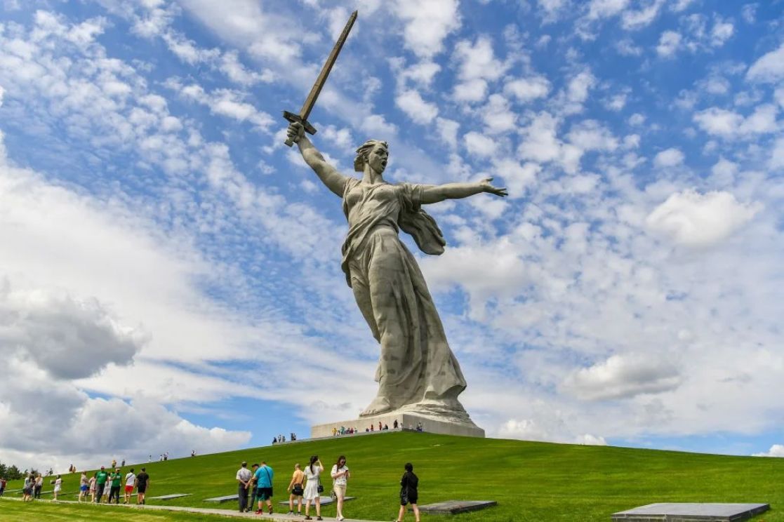 "The Motherland Calls!", Russia